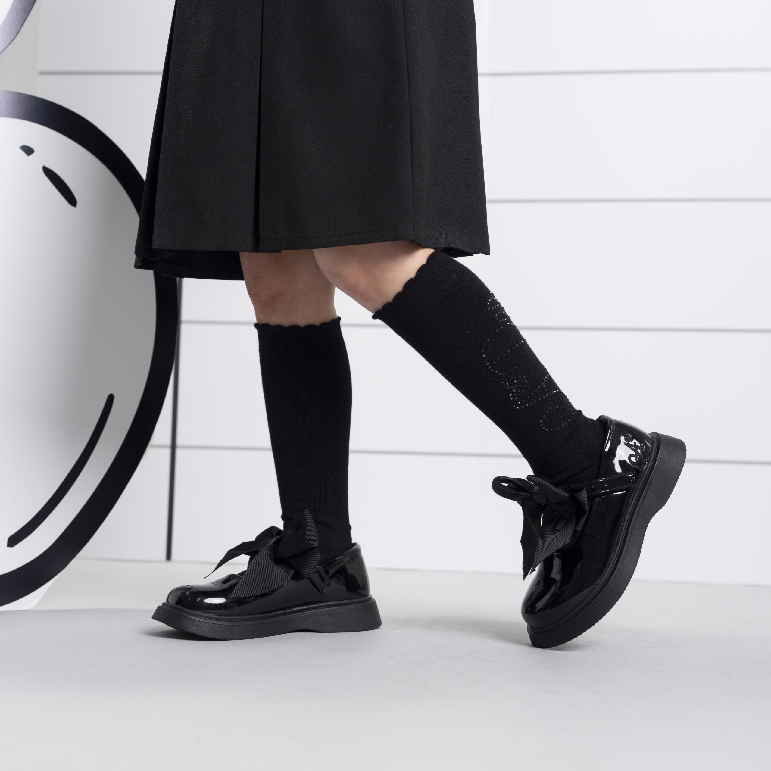 A Dee W266901 SEREN BTS KNEE HIGH SOCK Black